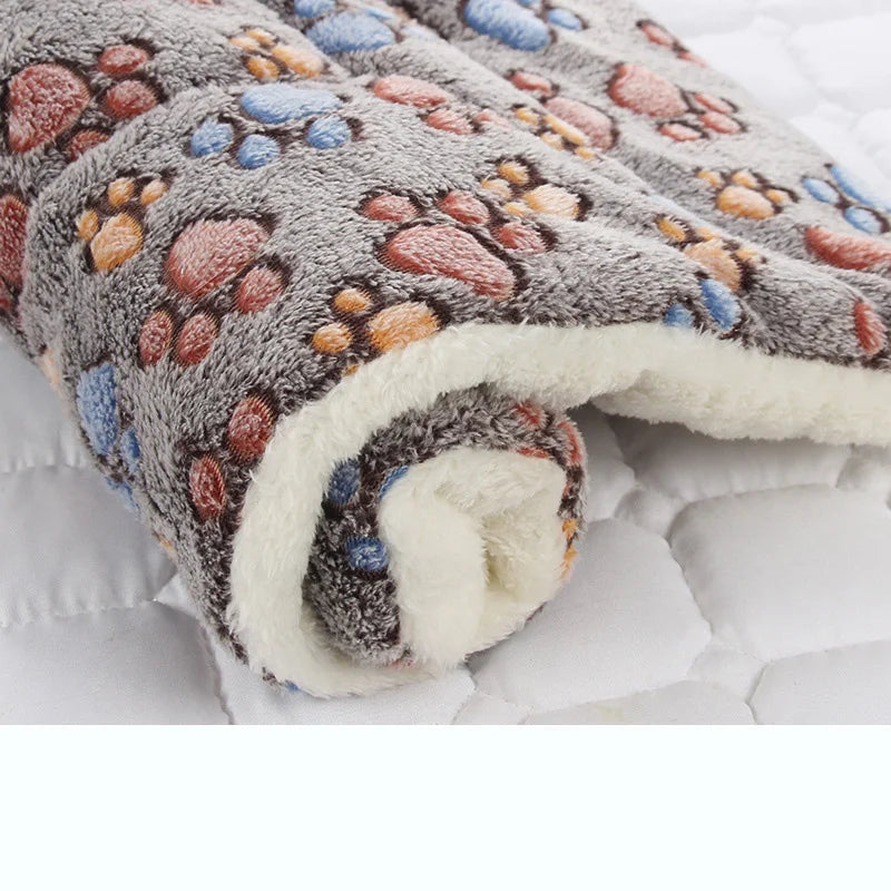 Flannel Thickened Pet Bed Mat – Soft Winter Sleeping Blanket for Dogs & Cats